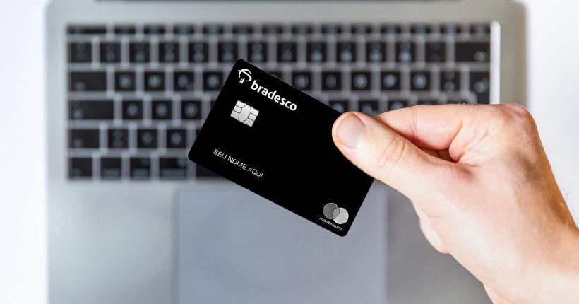 Cartão de crédito Bradesco, oferecido a clientes de diferentes segmentos do banco