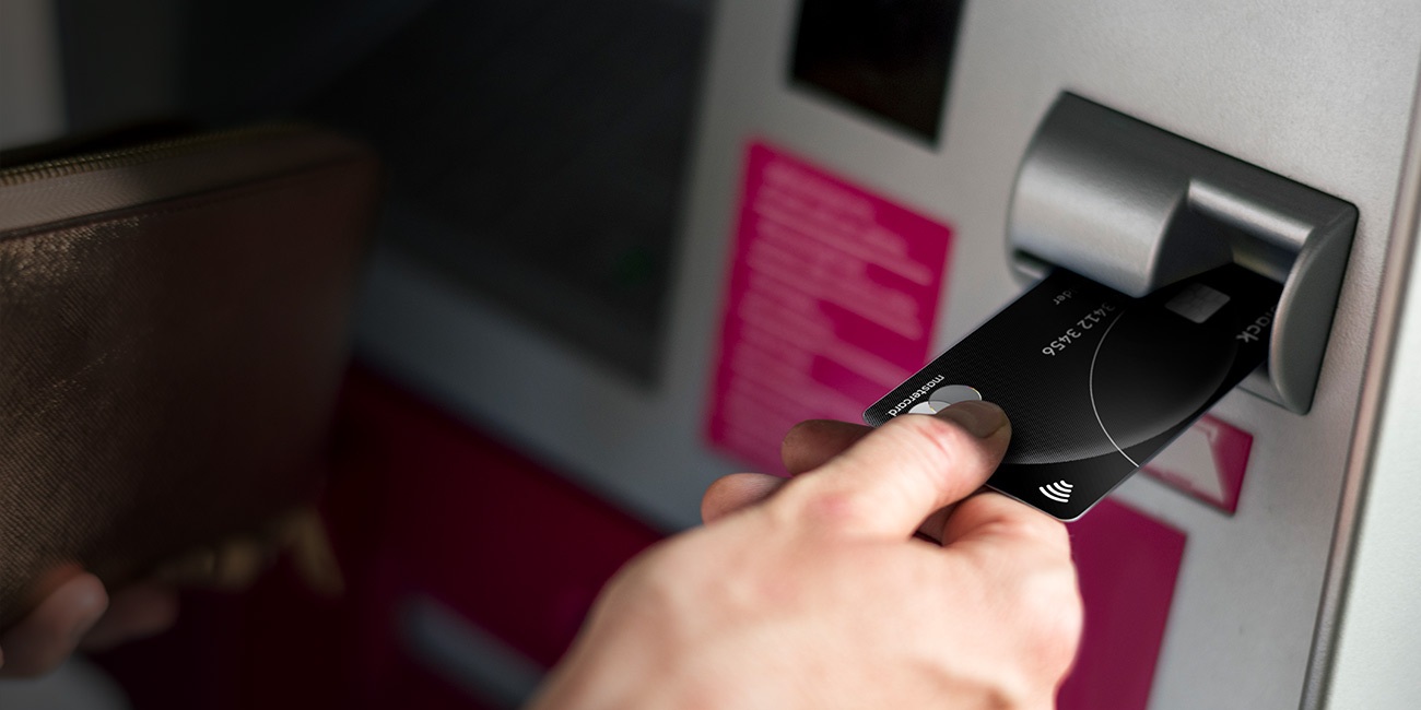 Mastercard Black - Proteção contra roubos em Caixas Eletrônicos.